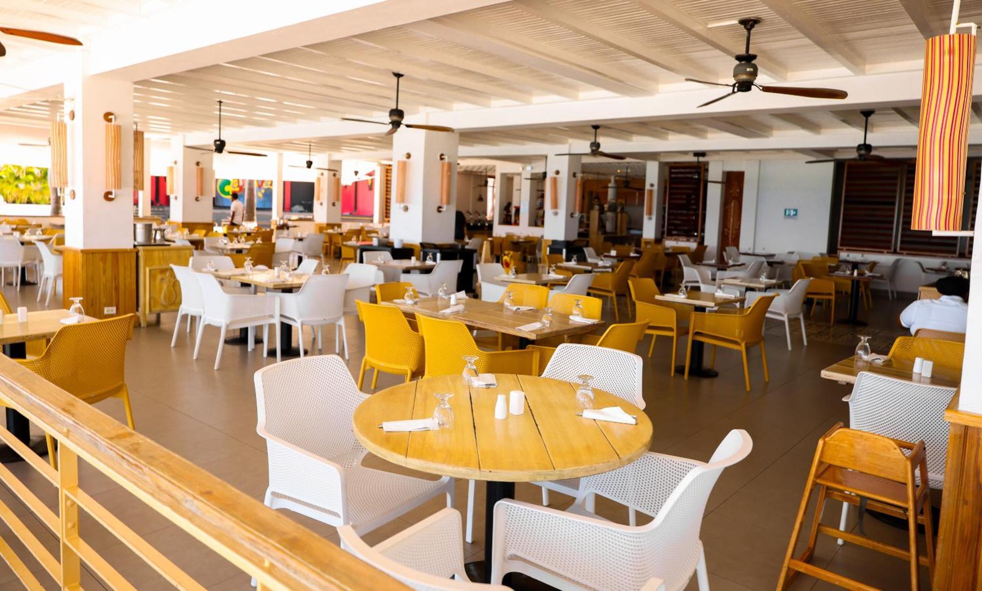 Grand Decameron Montego Beach, A Trademark All-Inclusive Resort مونتيغو باي المظهر الخارجي الصورة